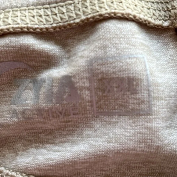 NWOT Zyia XXL Lounge Pants Oatmeal Color, Crop - Picture 4 of 7